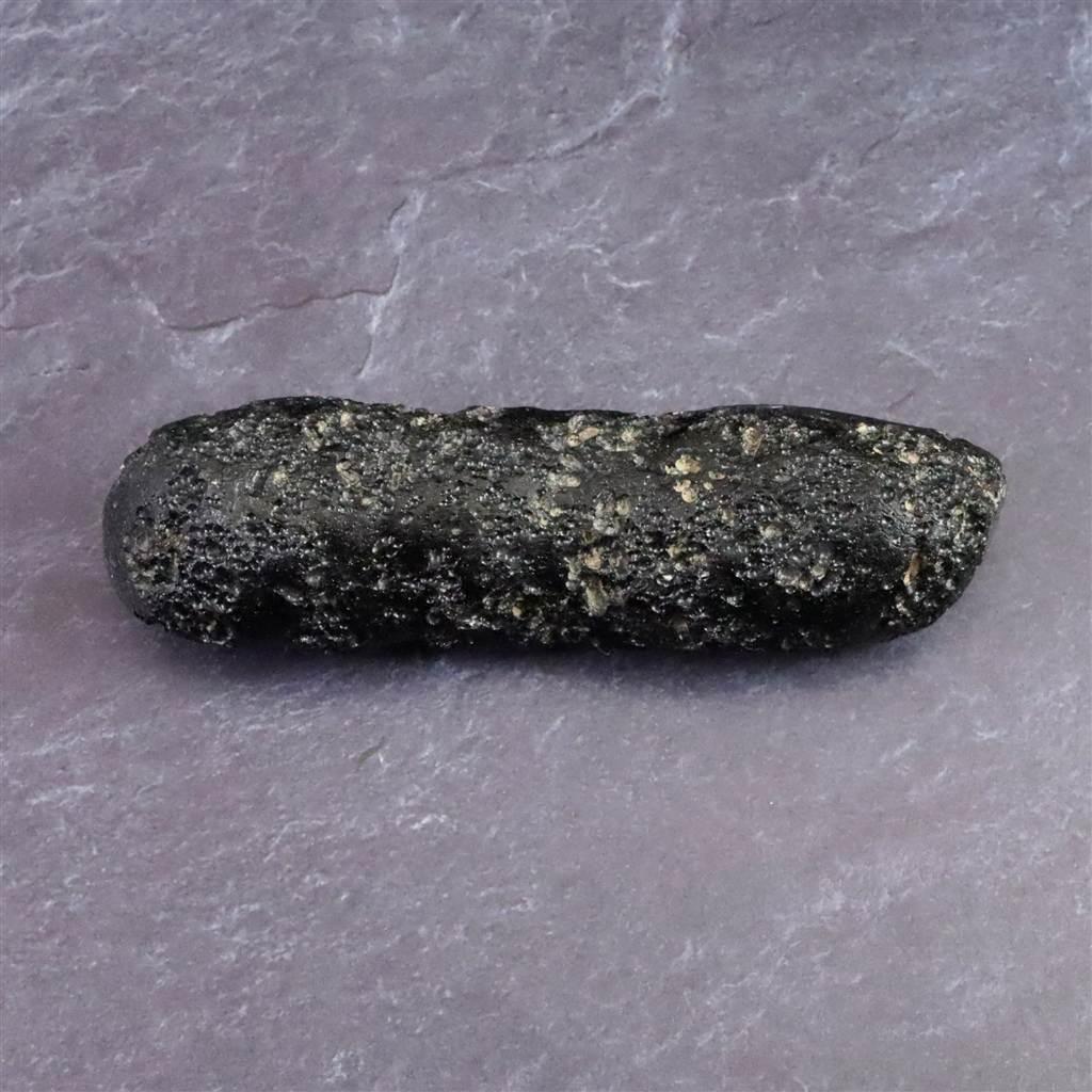 チベタンテクタイト 110mm 原石  121.9g #28565