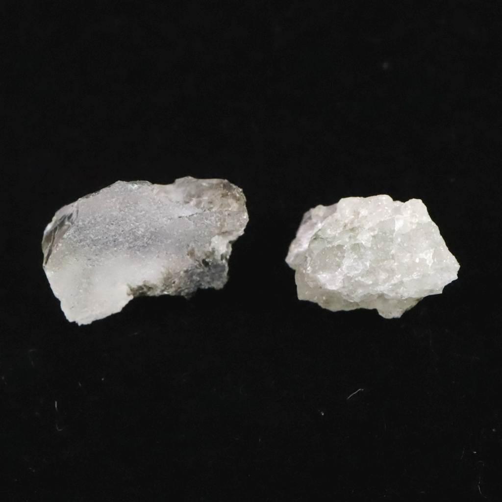 ロシア産 フェナカイト 原石 2個セット 0.57g #54340