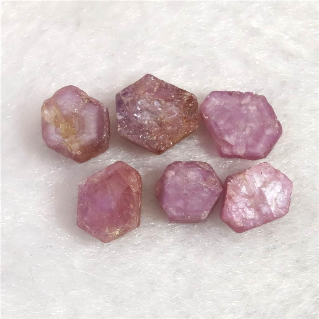 パキスタン産 ルビー 結晶 原石 蛍光 6個セット　3.2ｇ #70920