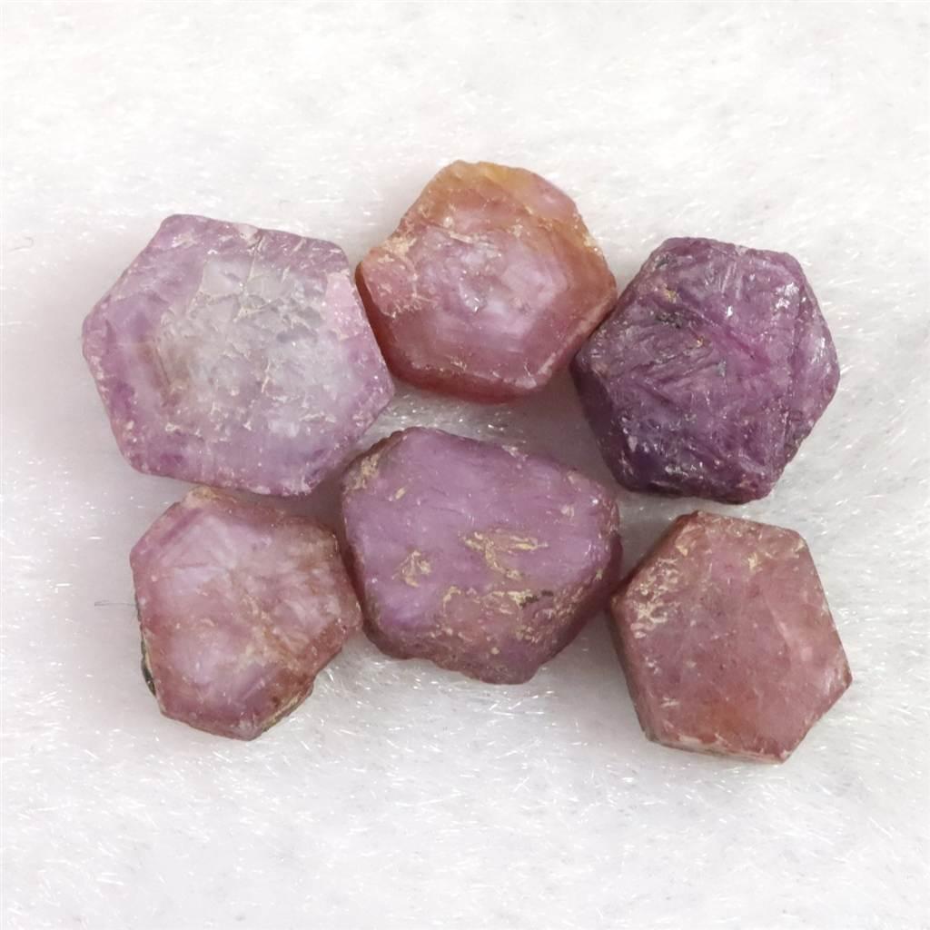 パキスタン産 ルビー 結晶 原石 蛍光 6個セット　4.7ｇ #48486