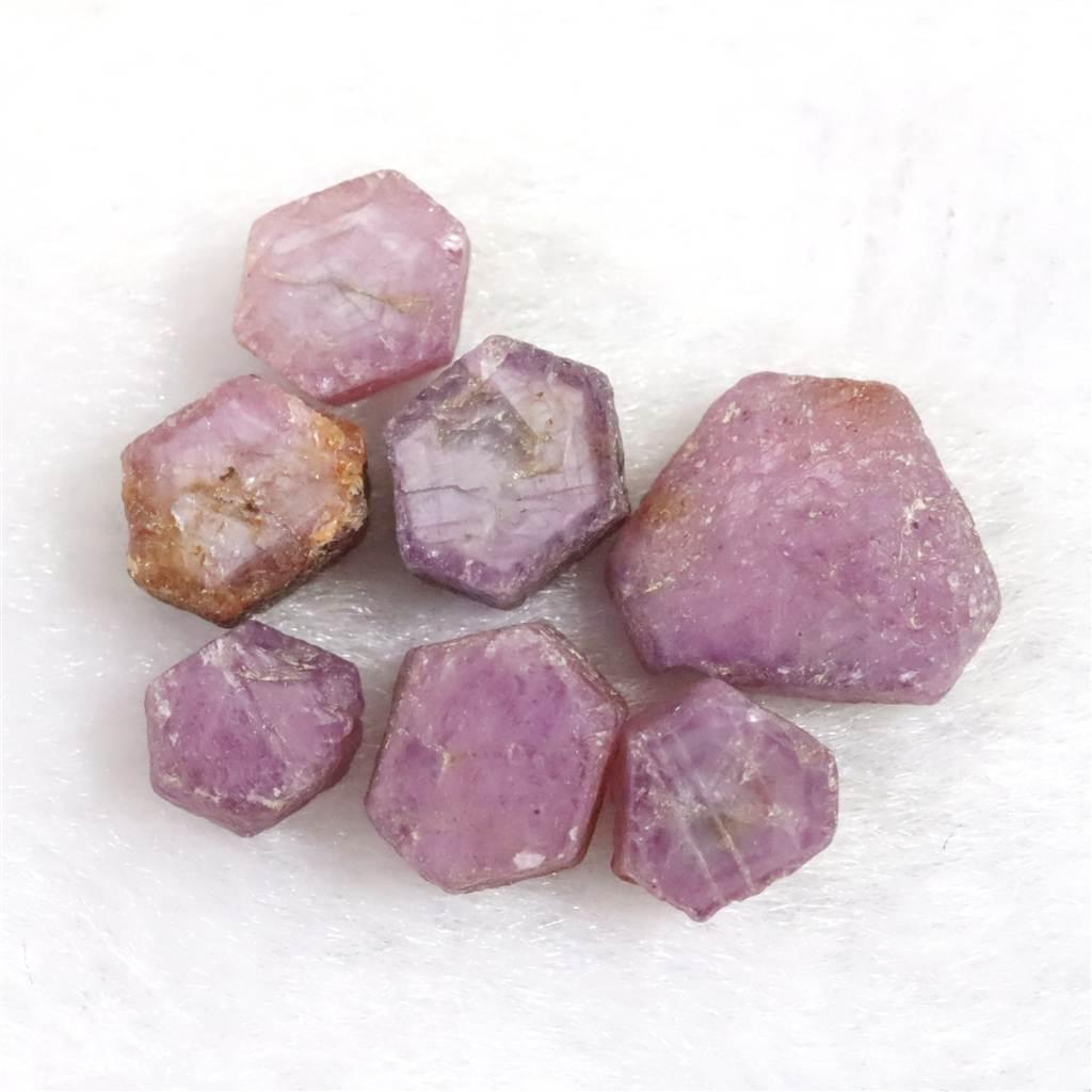 パキスタン産 ルビー 結晶 原石 蛍光 7個セット　5.1ｇ #34908