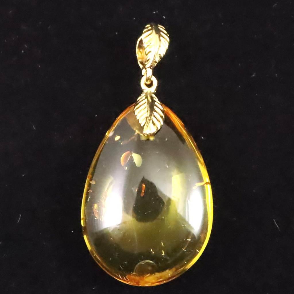 天然琥珀　バルティックアンバー 25mm ペアシェイプ ペンダント 2.8g #67400