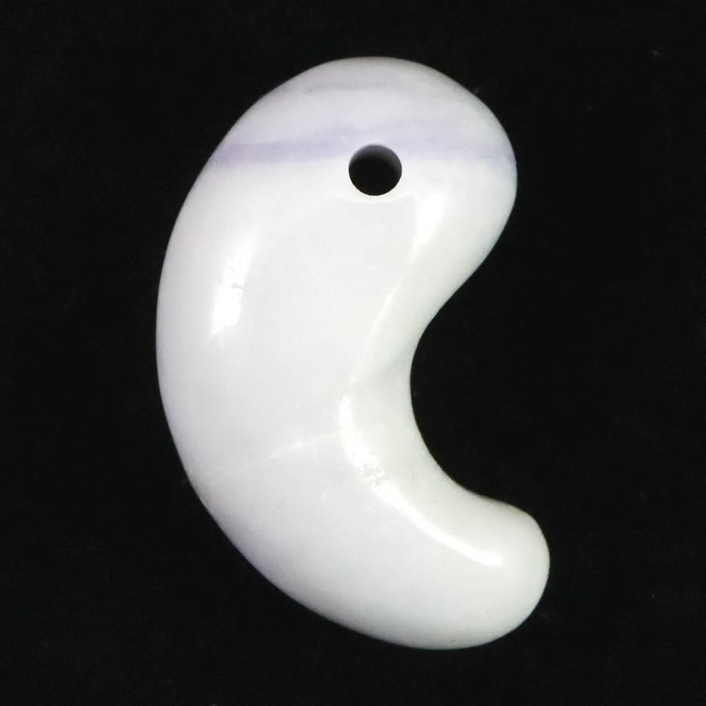 糸魚川翡翠 ラベンダー 30mm勾玉 現代の名工作 　12.6g #734431枚目の画像