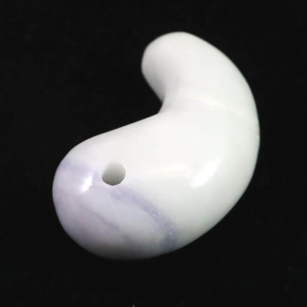 糸魚川翡翠 ラベンダー 30mm勾玉 現代の名工作 　12.6g #73443 | 2枚目