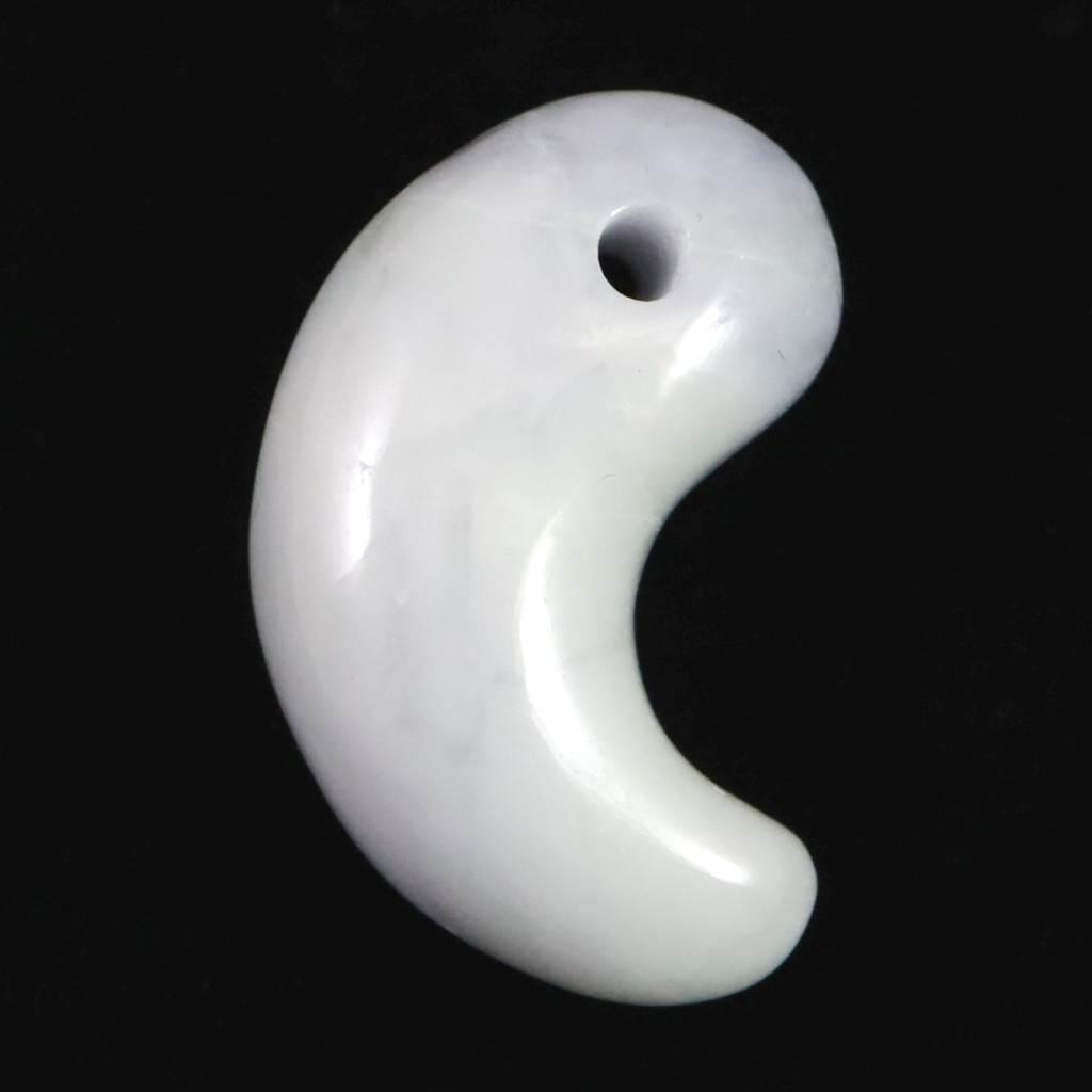 糸魚川翡翠 ラベンダー 30mm勾玉 現代の名工作 　12.4g #82788 | 4枚目