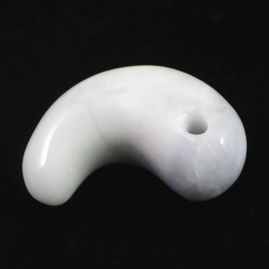 糸魚川翡翠 ラベンダー 30mm勾玉 現代の名工作 　12.4g #82788 | 5枚目