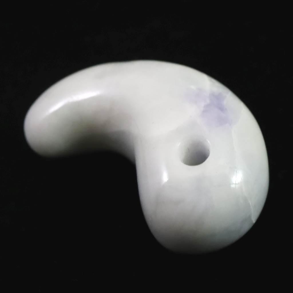 糸魚川翡翠 ラベンダー 30mm勾玉 現代の名工作 　11.3g #66718 | 3枚目