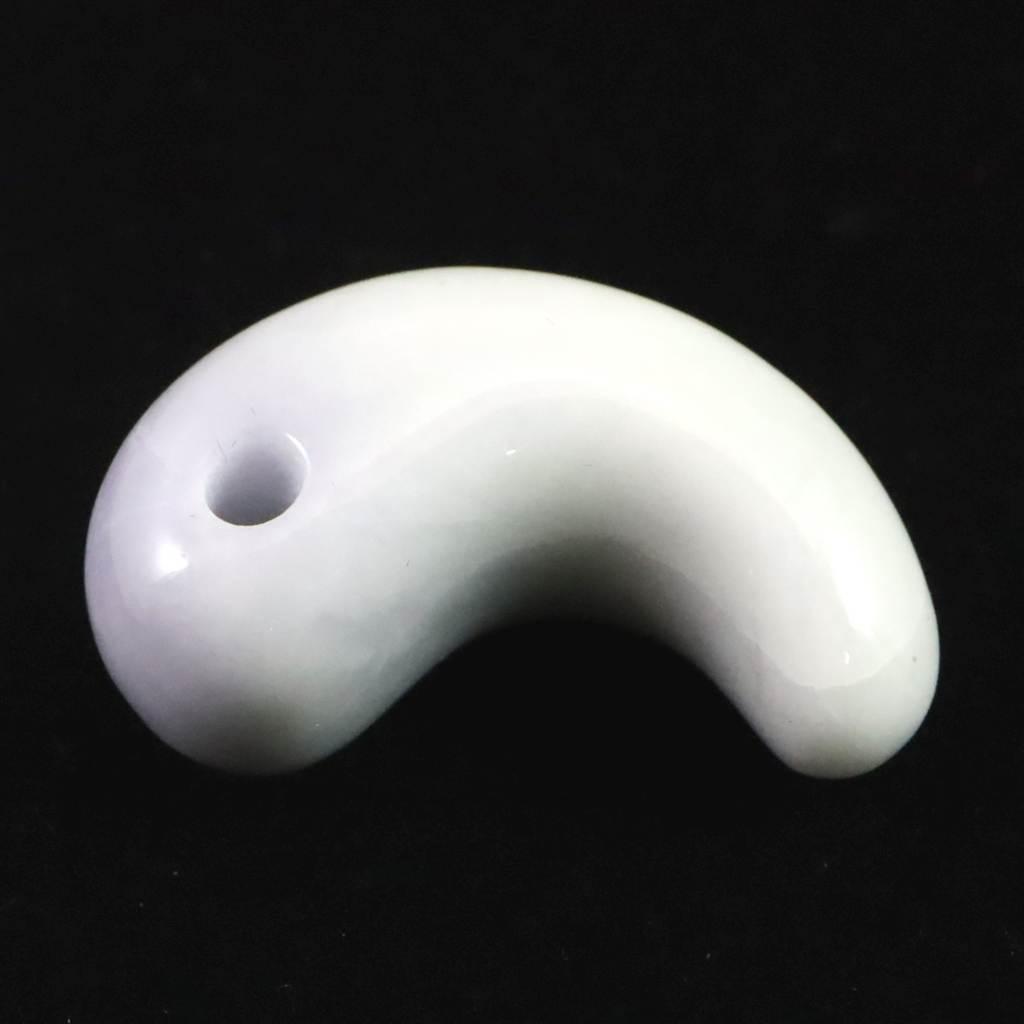 糸魚川翡翠 ラベンダー 29mm勾玉 現代の名工作 　10.9g #76677 | 2枚目