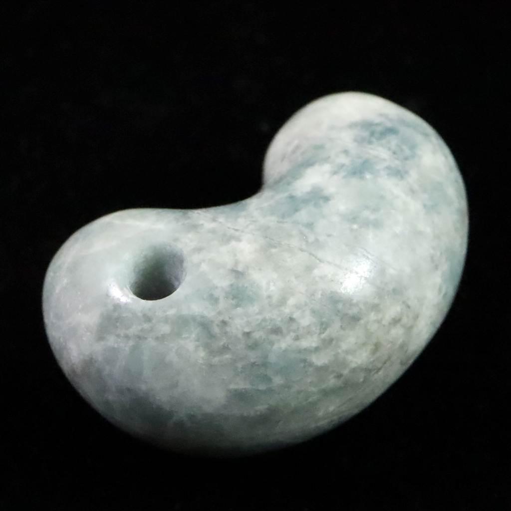 糸魚川翡翠  ヒスイ 小滝産 薄青 30mm勾玉 ディレクトリカード付 16.0g #54519 | 3枚目