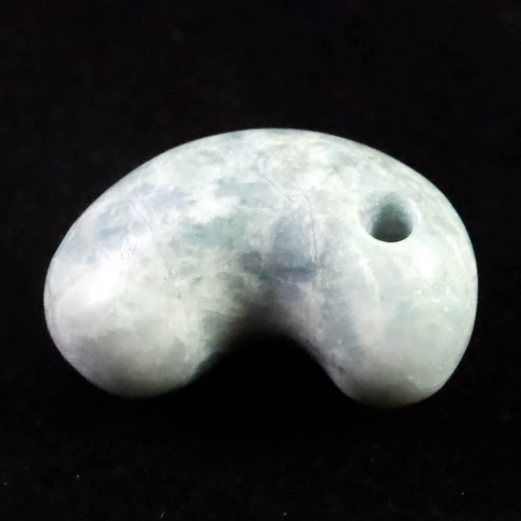 糸魚川翡翠  ヒスイ 小滝産 薄青 30mm勾玉 ディレクトリカード付 16.0g #54519 | 4枚目