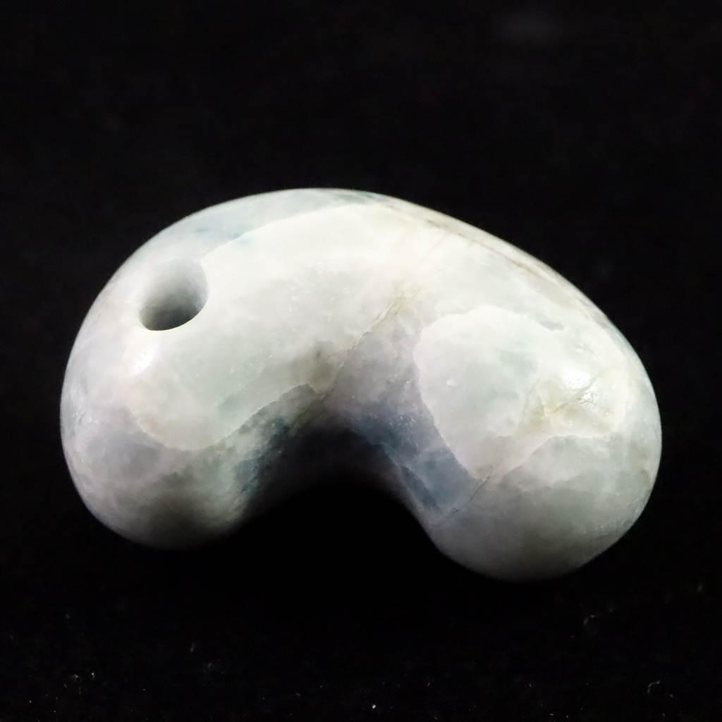 糸魚川翡翠  ヒスイ 小滝産 薄青 30mm勾玉 ディレクトリカード付 16.0g #54519 | 7枚目