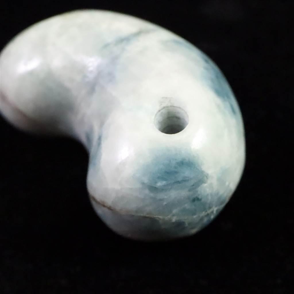 糸魚川翡翠  ヒスイ 小滝産 薄青 28mm勾玉 ディレクトリカード付 12.9g #64930 | 3枚目