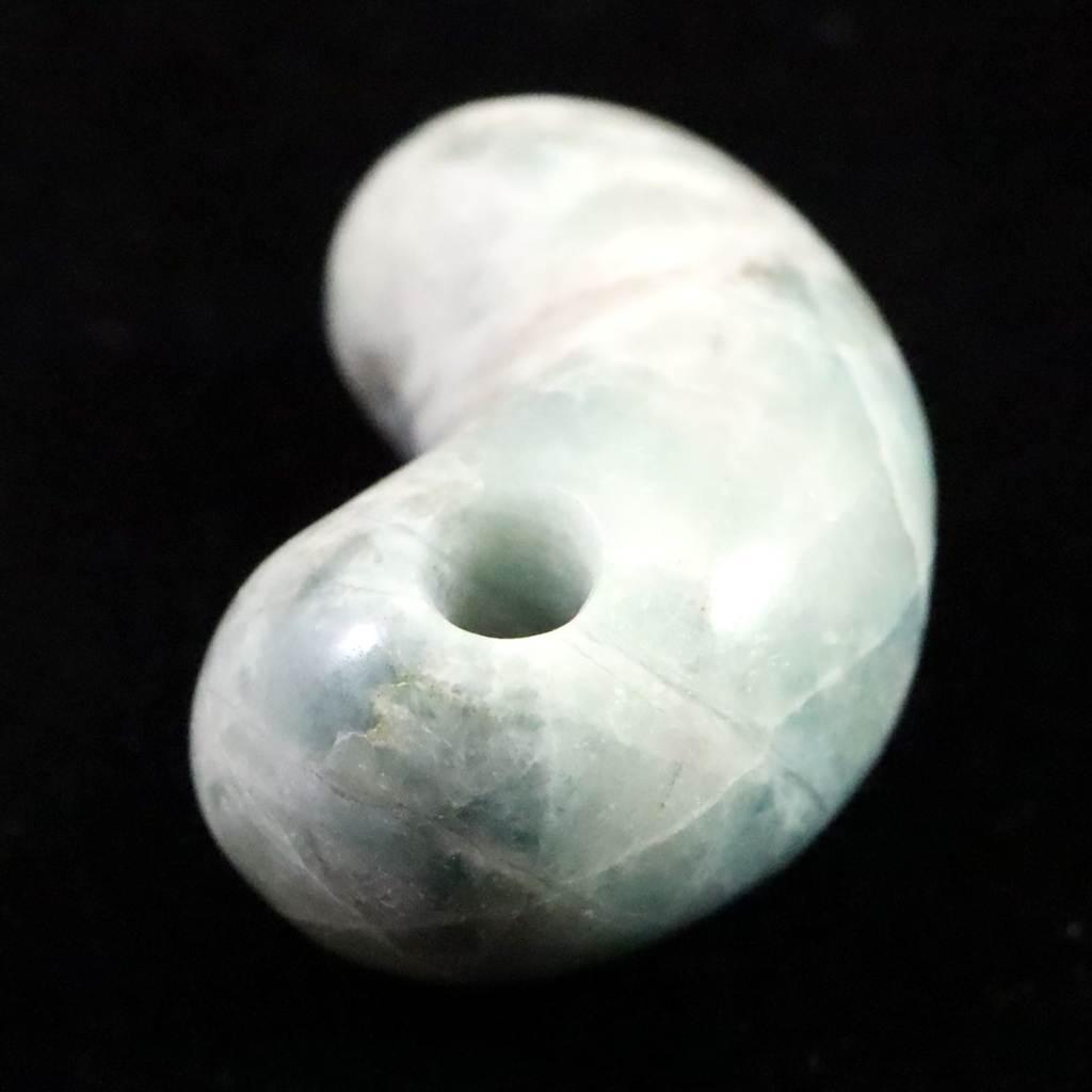 糸魚川翡翠  ヒスイ 小滝産 薄青 26mm勾玉 ディレクトリカード付 9.3g #10796 | 7枚目