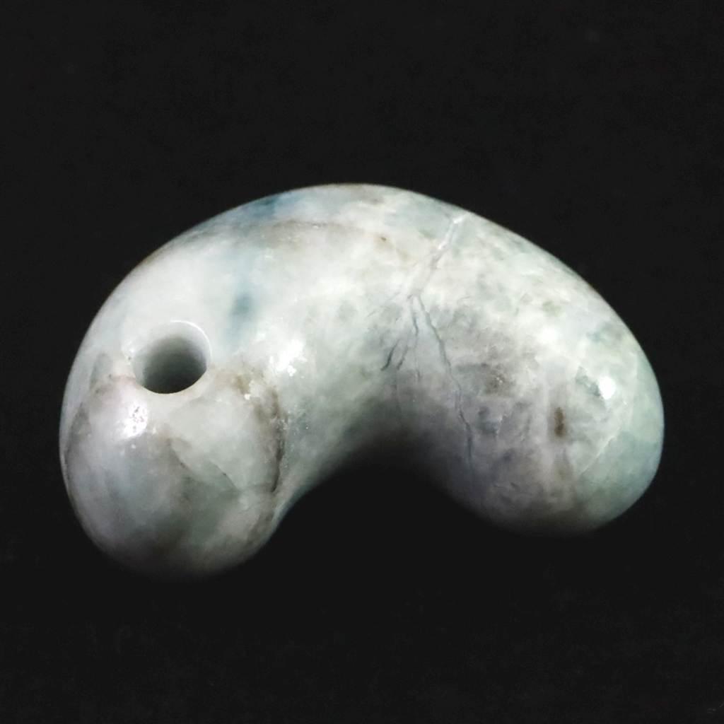 糸魚川翡翠  ヒスイ 小滝産 薄青 25mm勾玉 ディレクトリカード付 8.8g #14019 | 5枚目