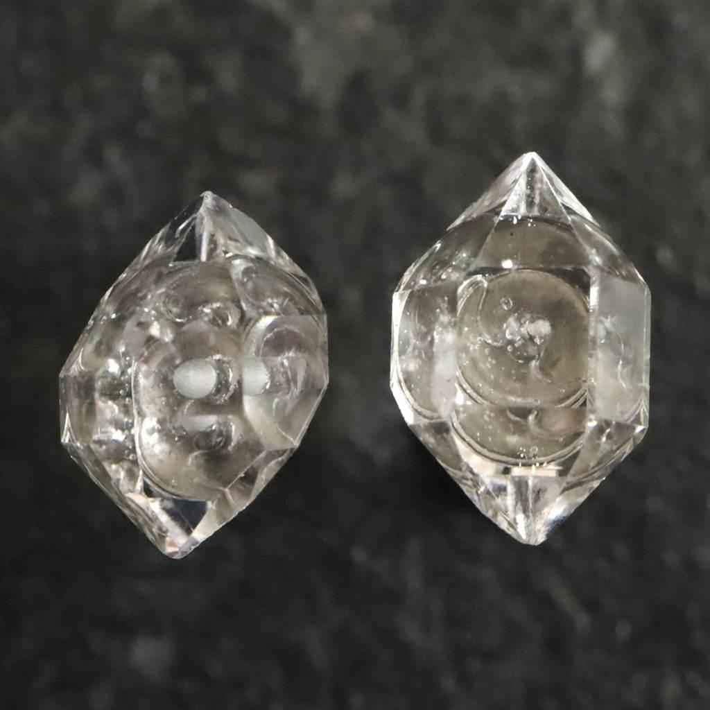 ハーキマーダイヤモンド 原石　ピアス 1.1g #377861枚目の画像