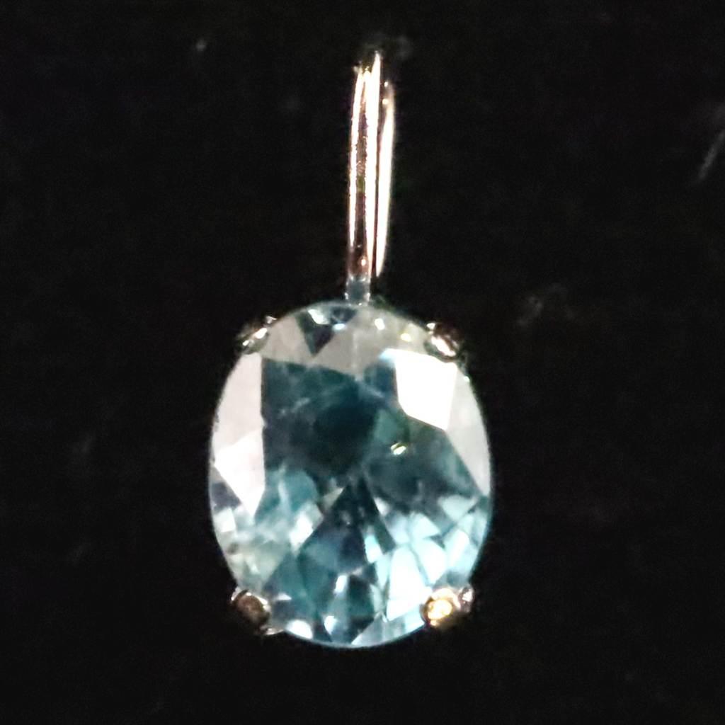 ブルージルコン　5X4mmオーバルカット ペンダント　K18WG　0.5ct　　 #659111枚目の画像