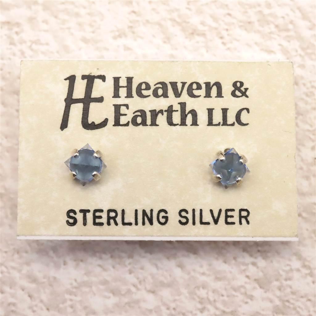 H&E社  シベリアンブルークォーツ 5mmピラミッド ピアス  #612571枚目の画像