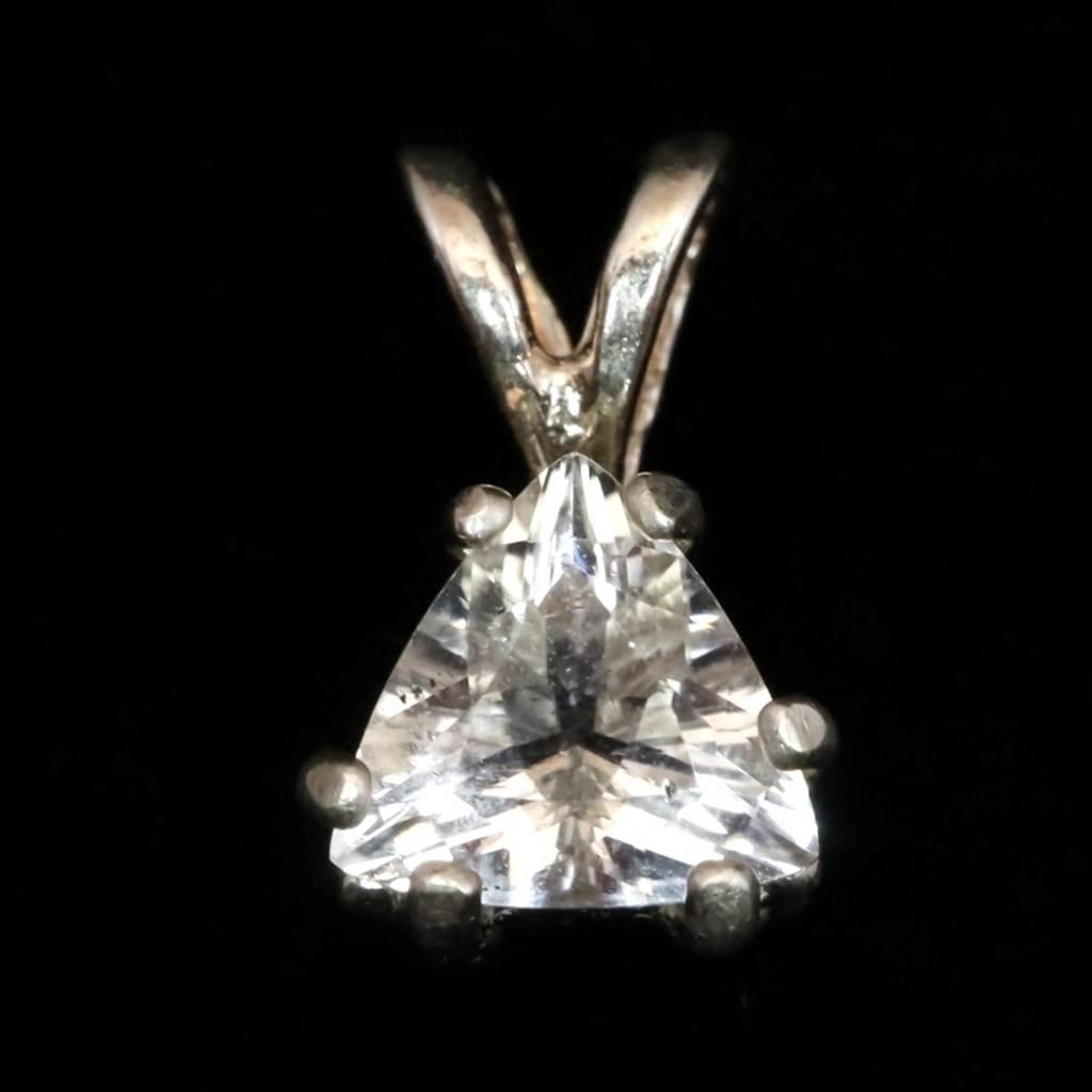 H&E社 アゼツライト 6mmトライアングルカット ペンダント  0.7g　 #782861枚目の画像