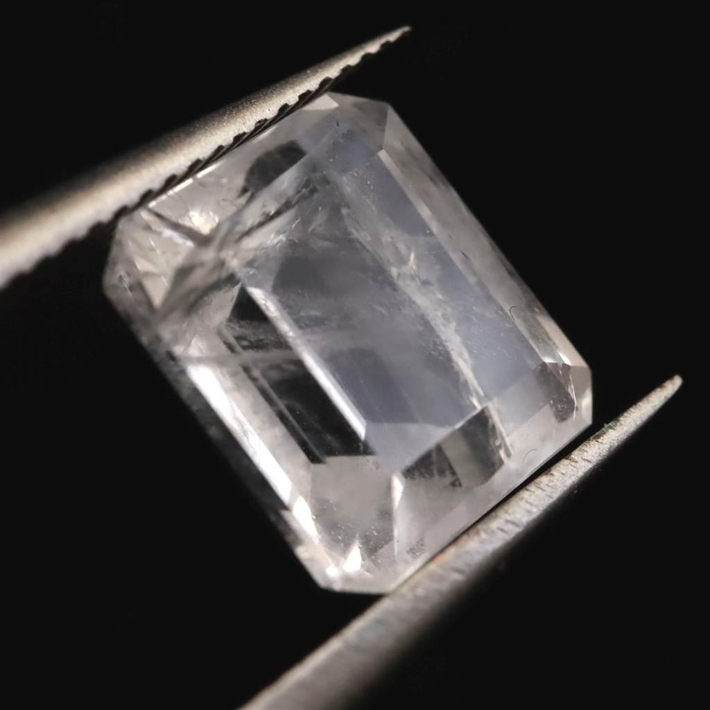 ロシア産 フェナカイト 9.8mm レクタングルカット  ルース 鑑別書付 5.1ct #68944 | 5枚目