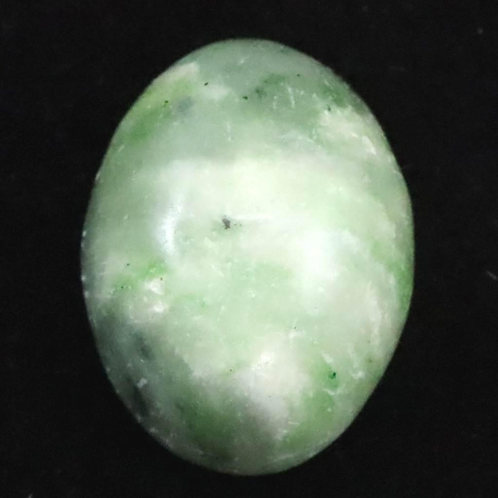 日高翡翠（ホワイトグリーン） 18mm オーバル ルース 3.31g #797461枚目の画像