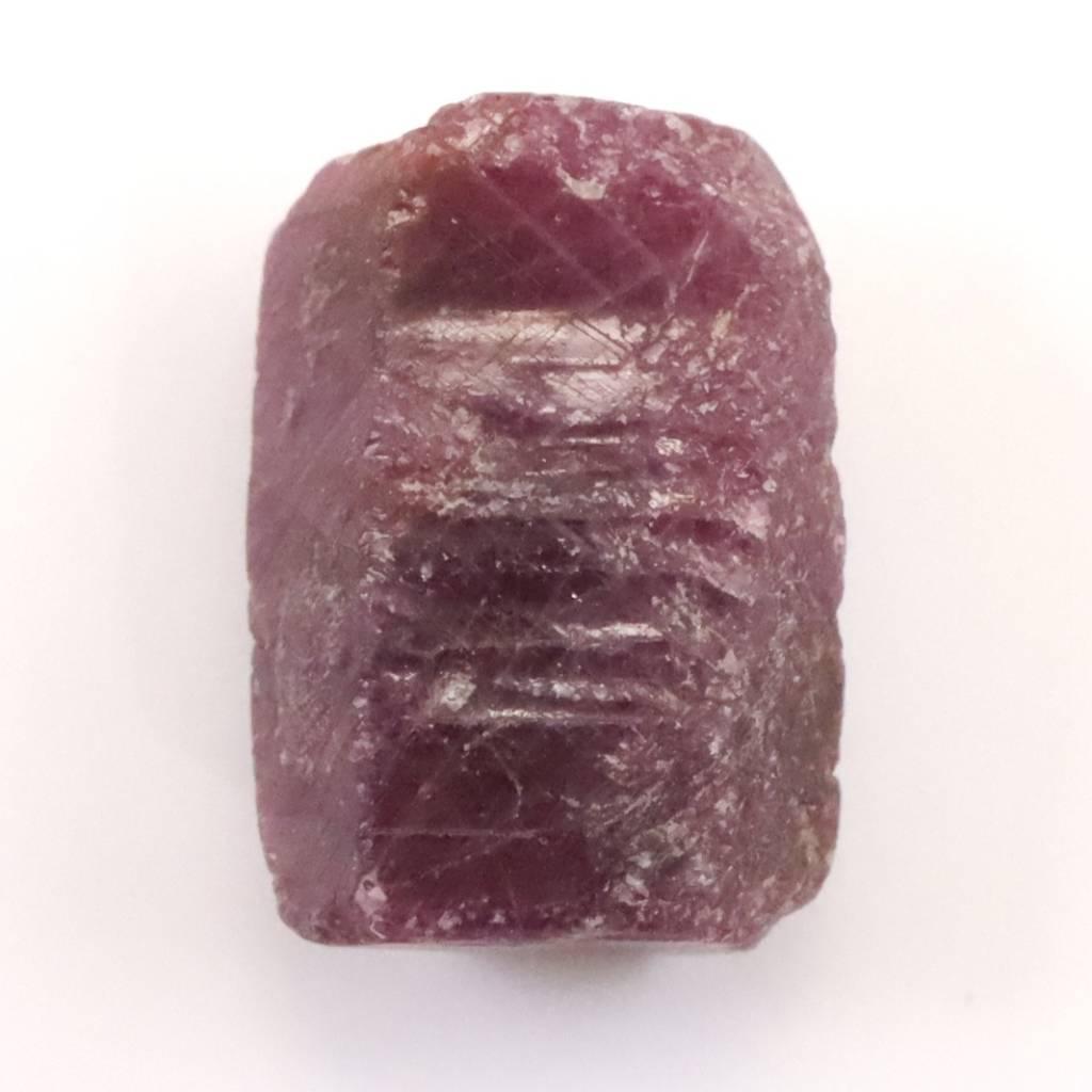 インド産 ルビー 結晶 　16mm原石 蛍光 5.0ｇ #64631