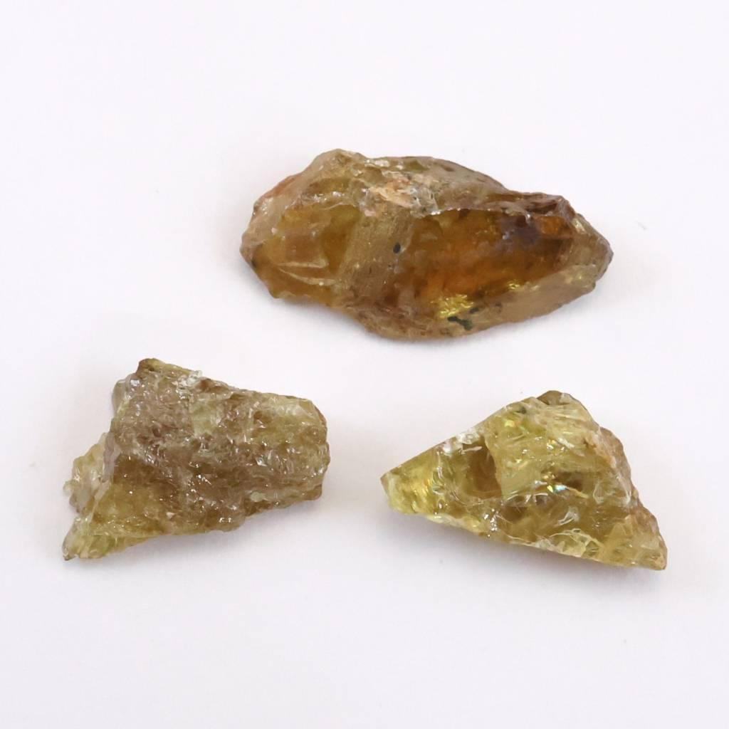 ザギマウンテン産 スフェーン 原石 3個セット 3.2g #226321枚目の画像