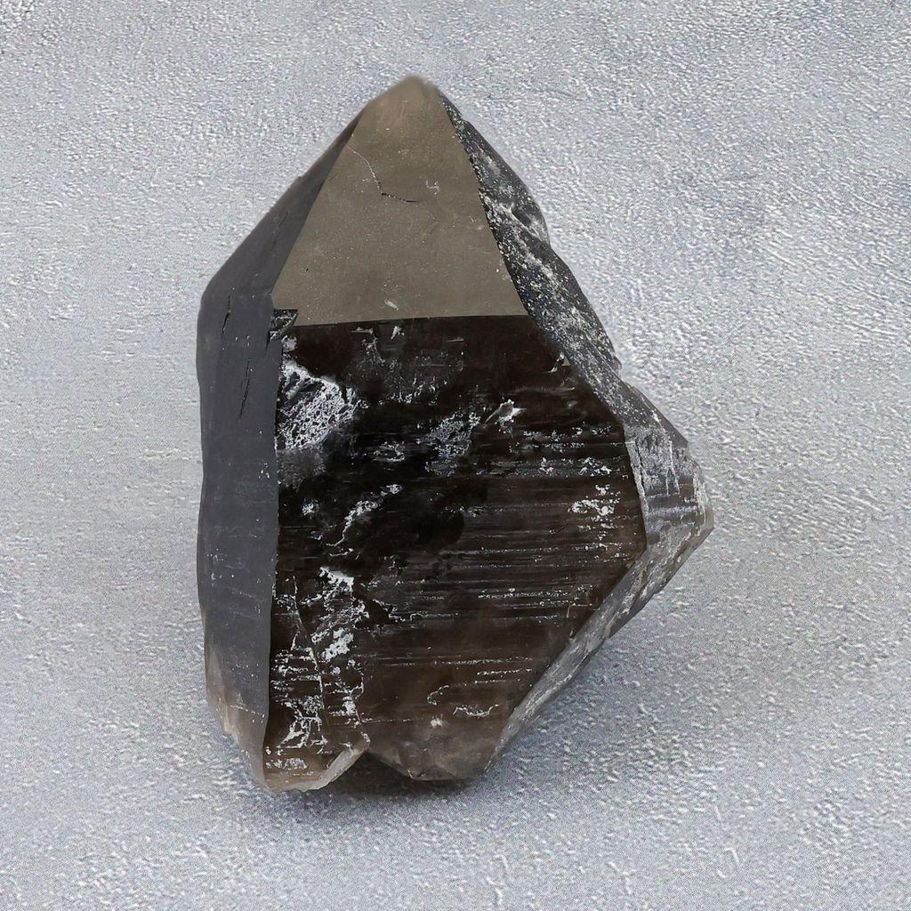 岐阜県中津川市蛭川産 煙水晶 スモーキークォーツ 52mm原石 42.2g #76893