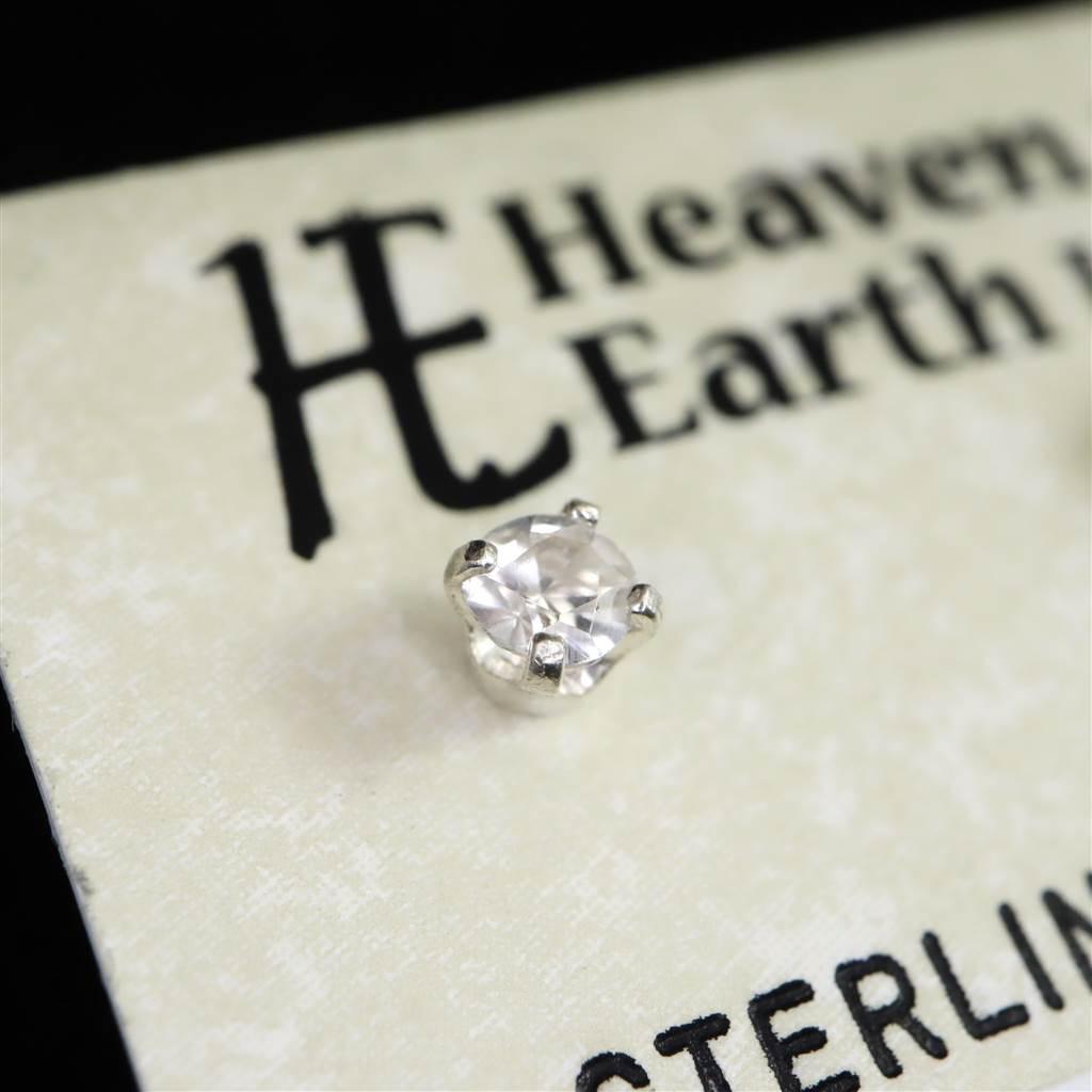 H&E社 フェナカイト  3.2mmラウンドカット ピアス  #57475 | 2枚目