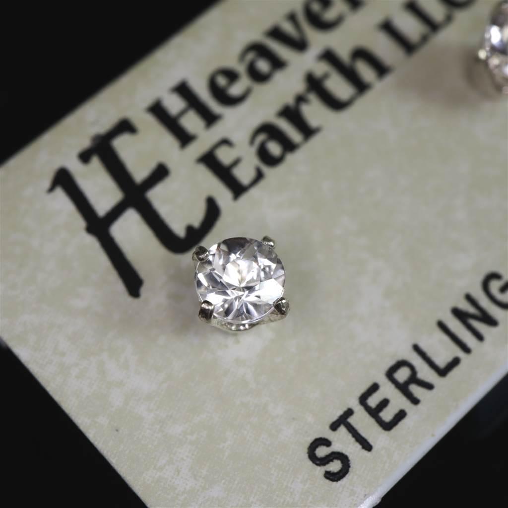 H&E社 フェナカイト  4.1mmラウンドカット ピアス  #52420 | 3枚目