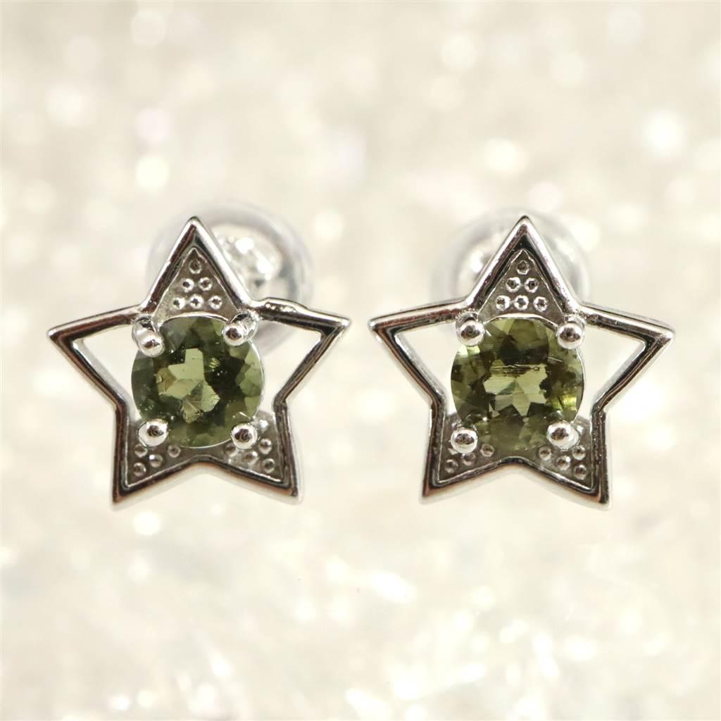 モルダバイト 4mmラウンドカットピアス  スターモチーフ  1.30g #26567