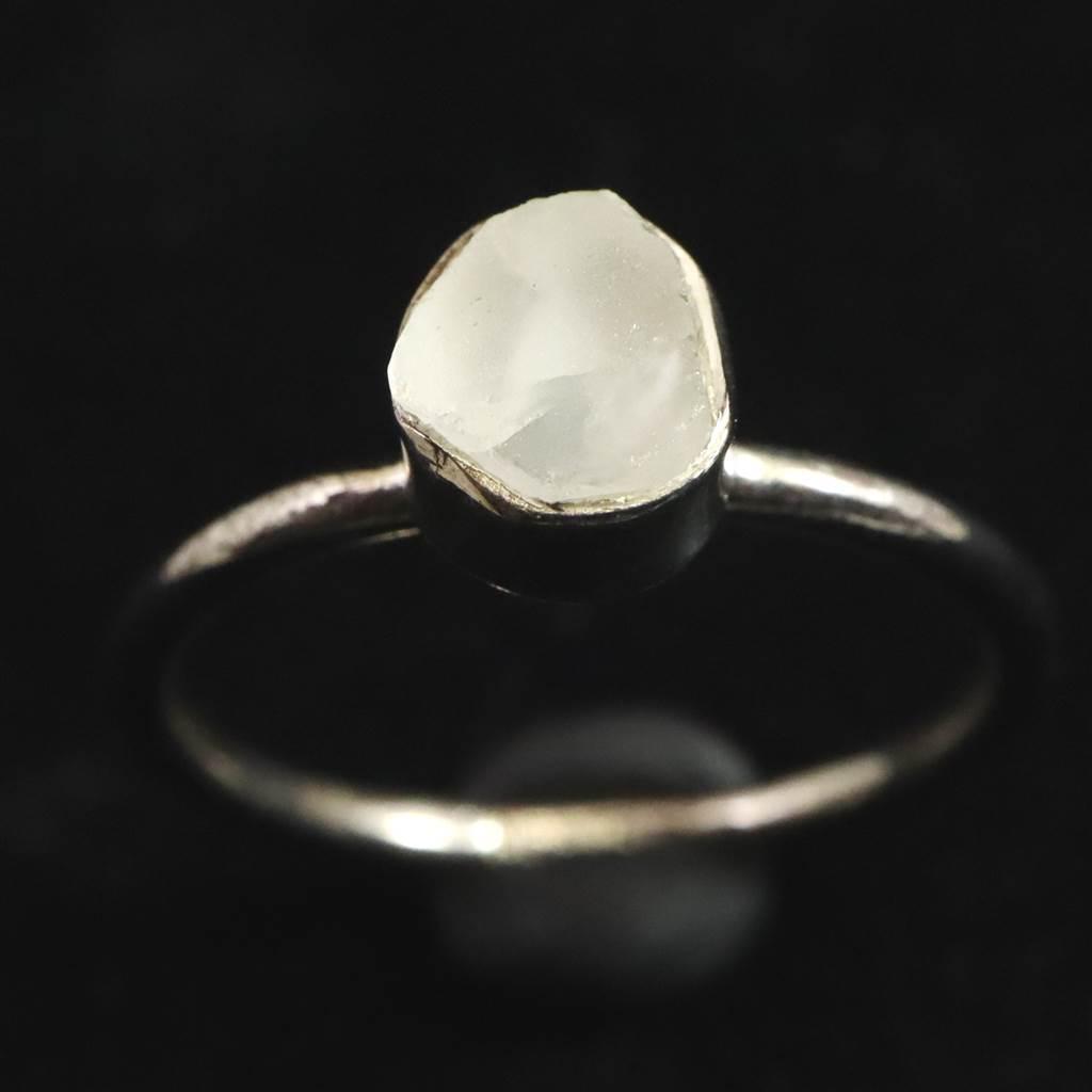 ロシア産 フェナカイト 6.5X6.4mm 原石 リング 16号 #38084