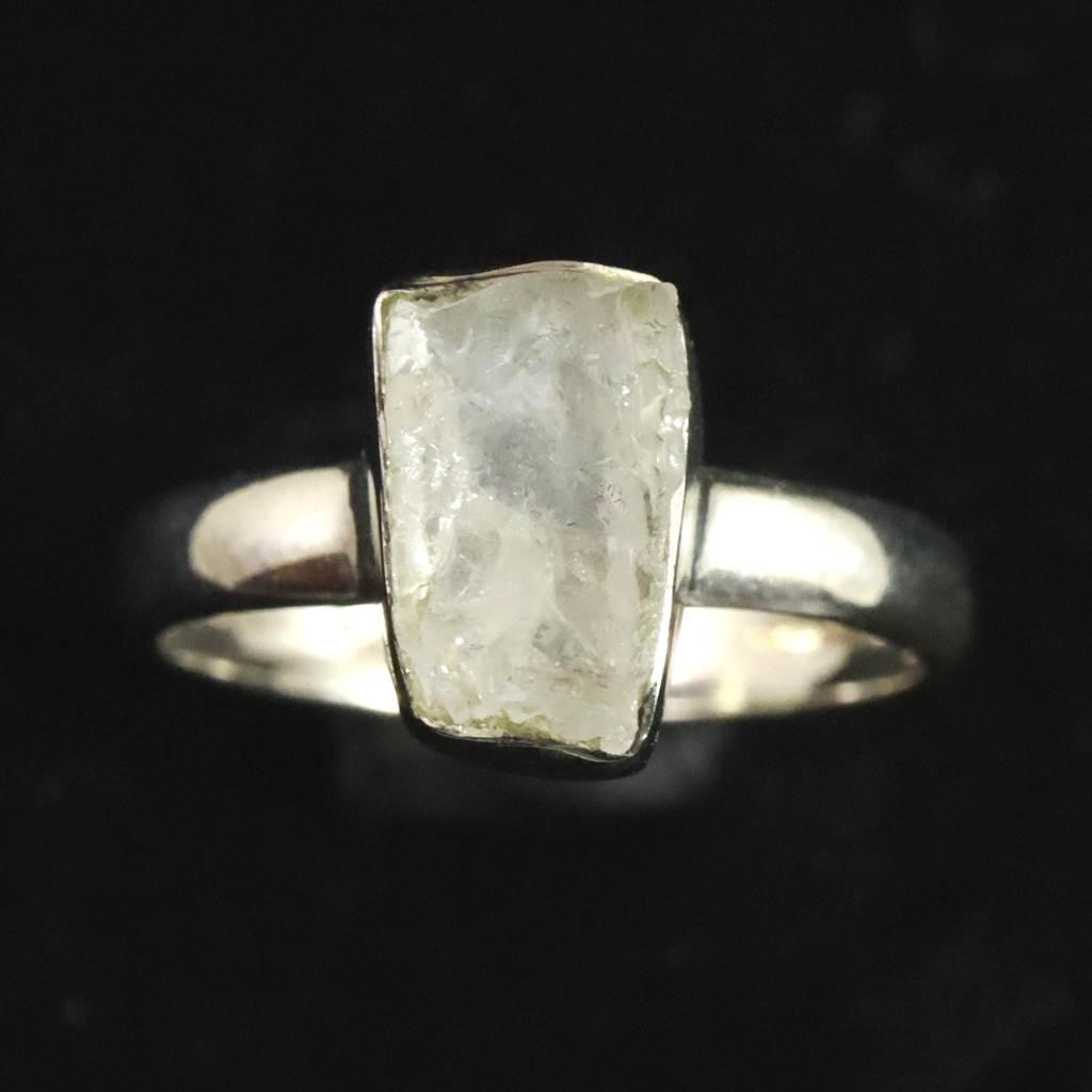 ロシア産 フェナカイト 9.2X6.1mm 原石 リング 14号 #82331