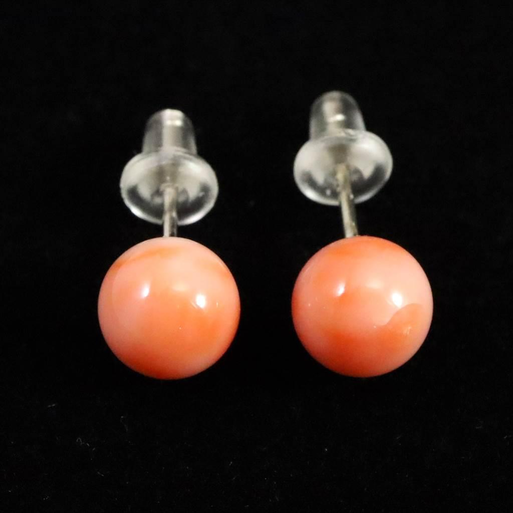 高知県産 天然 桃色サンゴ 深海サンゴ 6.5mm ピアス1.15g #89910