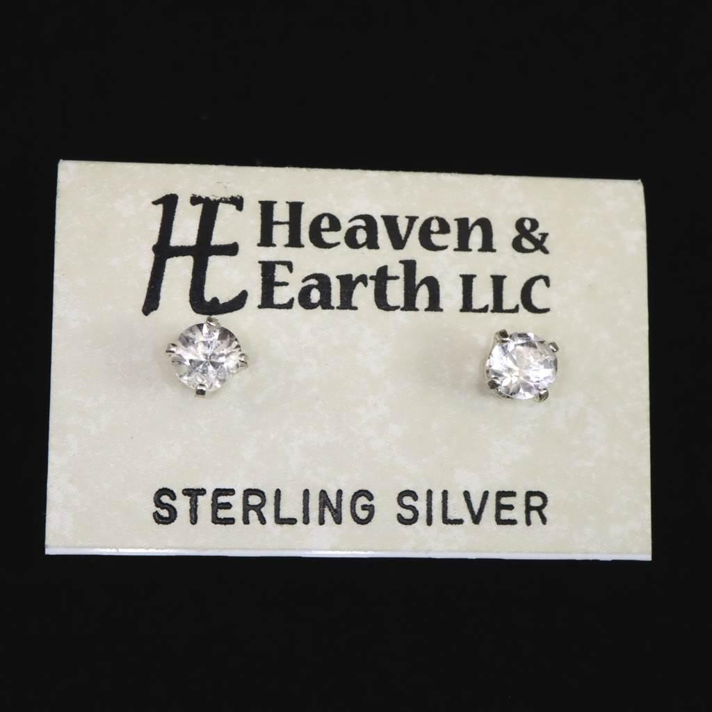 H&E社 フェナカイト  4.1mmラウンドカット ピアス  #69845