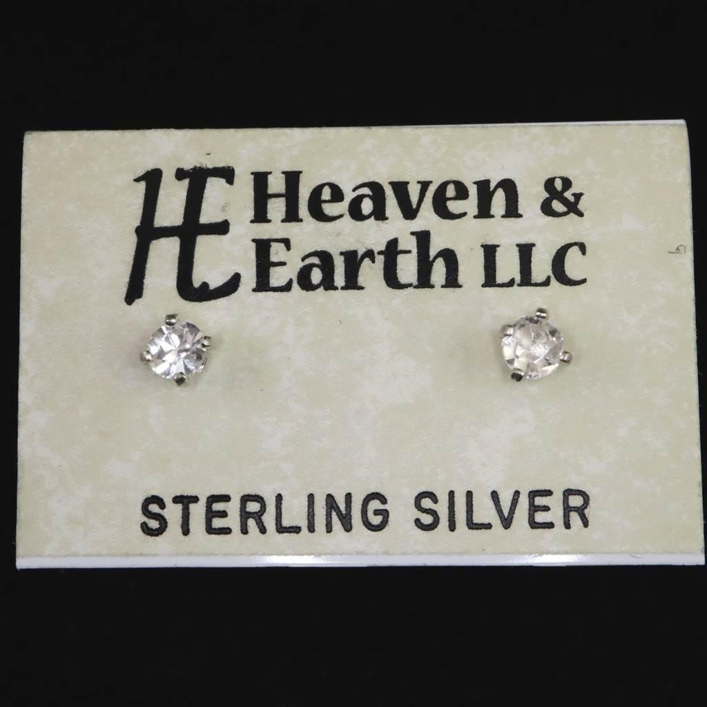 H&E社 フェナカイト  3.0mmラウンドカット ピアス  #66399