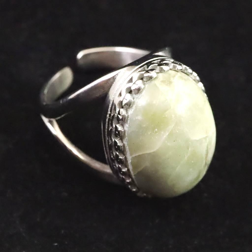 糸魚川翡翠　ヒスイ　20mmオーバル　リング　フリーサイズ 7.8ｇ #17881 | 4枚目