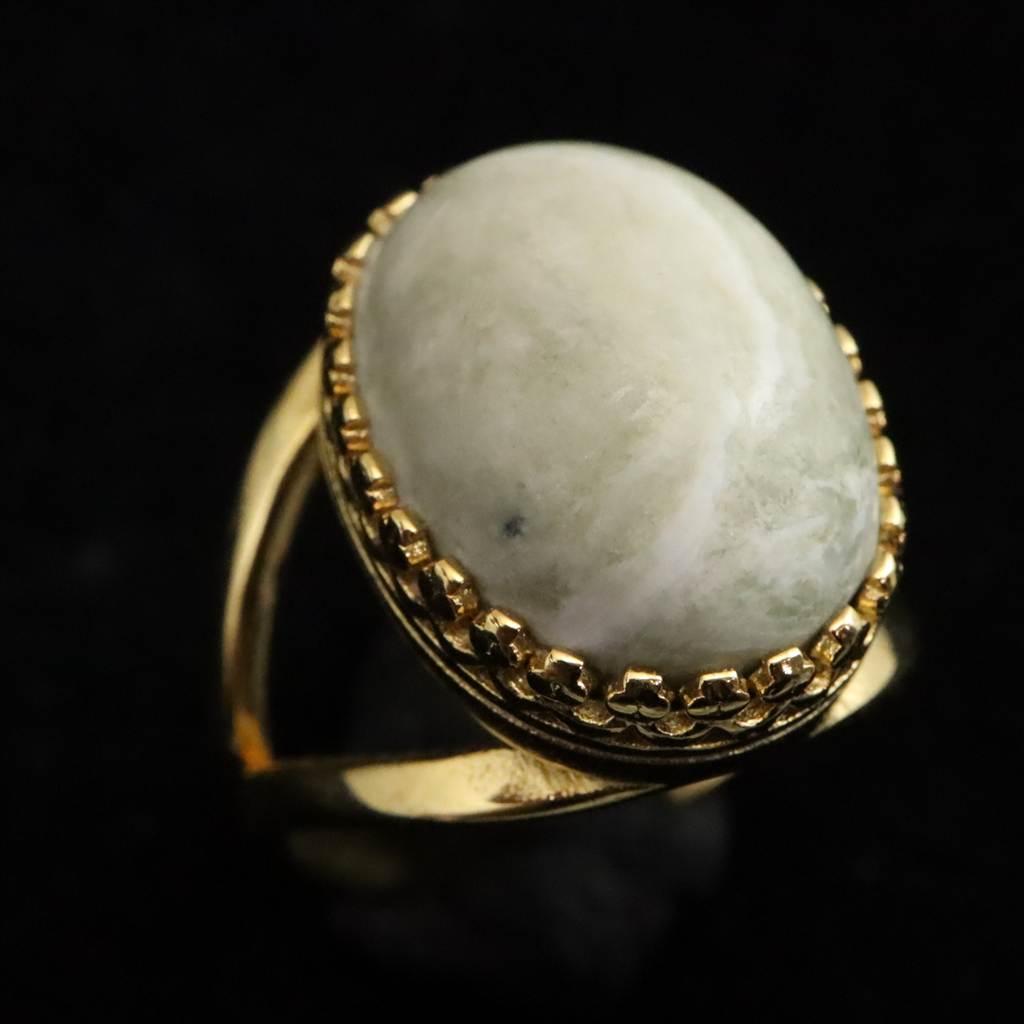 糸魚川翡翠　ヒスイ　20mmオーバル　リング　フリーサイズ 18KGP 8.0ｇ #819721枚目の画像