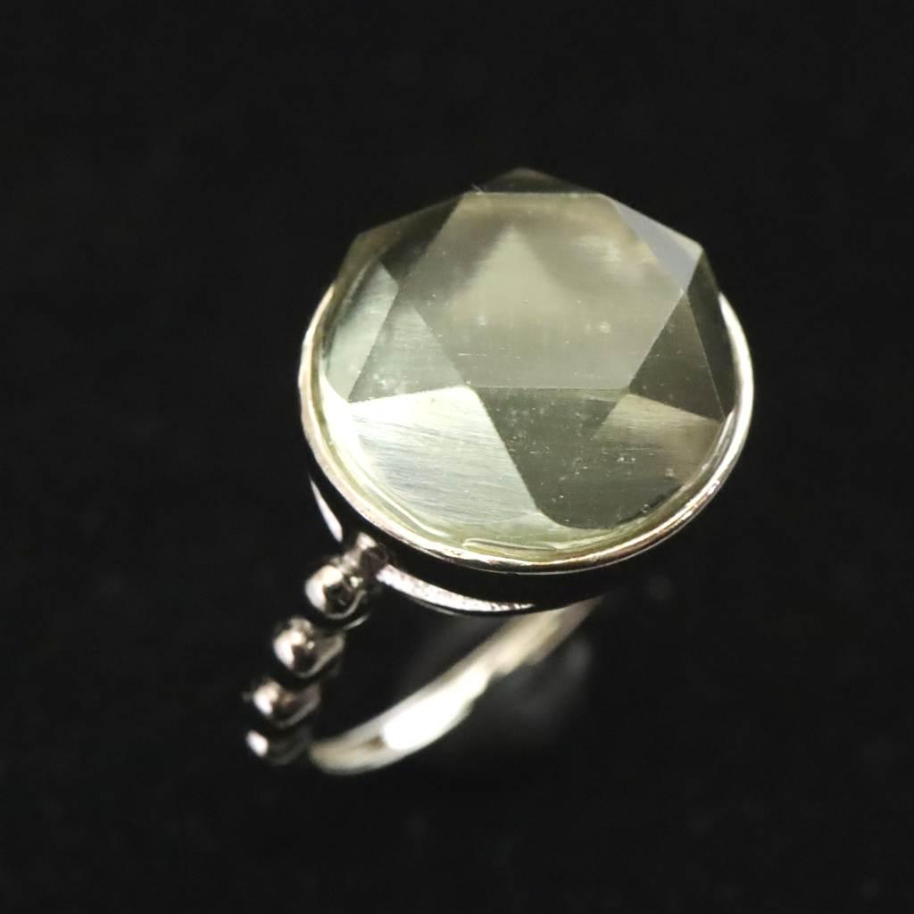 リビアンデザートグラス 12mmヘキサゴンカット リング  2.75g  #69103 | 2枚目