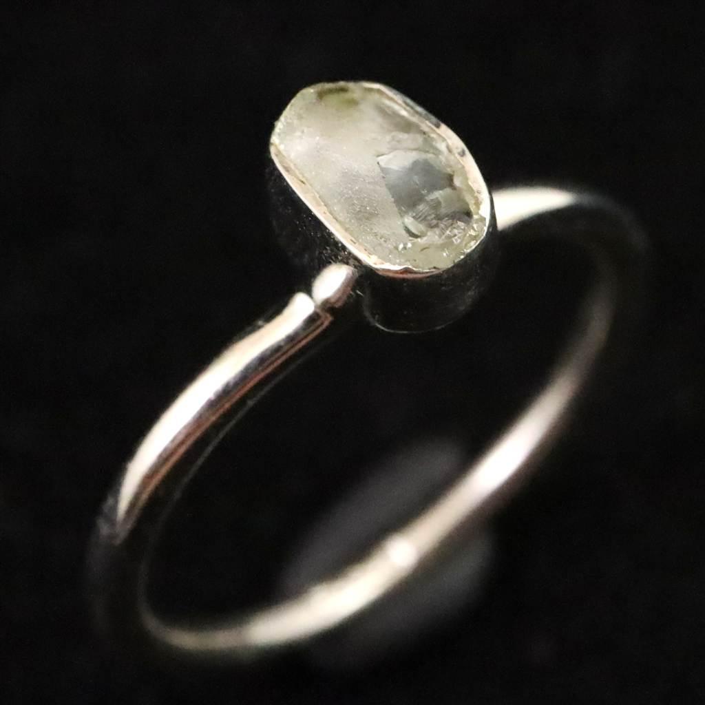 ブラジル産　グリーン ヘルデライト  原石 リング 14号 1.8g #98109 | 2枚目