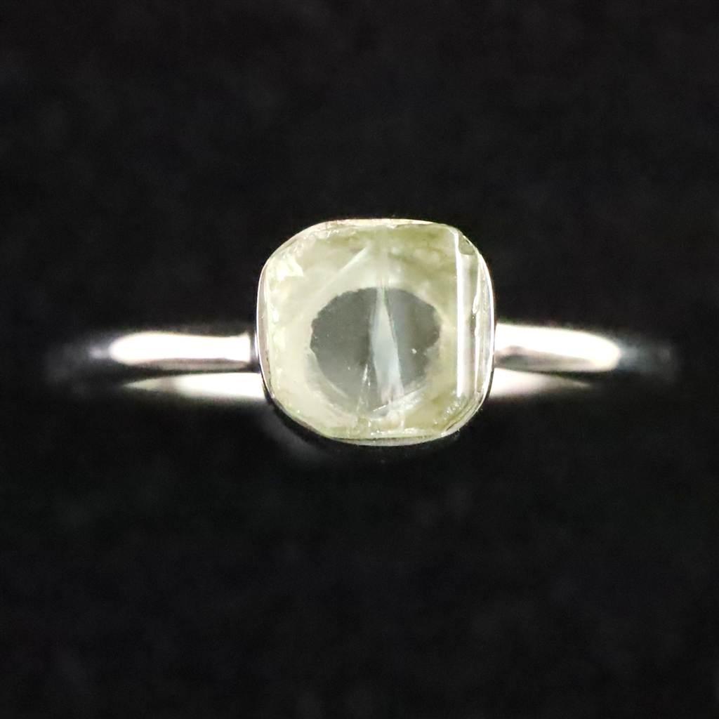 ブラジル産　グリーン ヘルデライト  原石 リング 14号 1.9g #417841枚目の画像