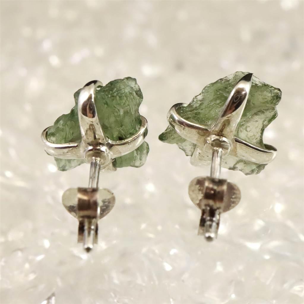 モルダバイト 原石 ピアス  1.54g #25742 | 5枚目