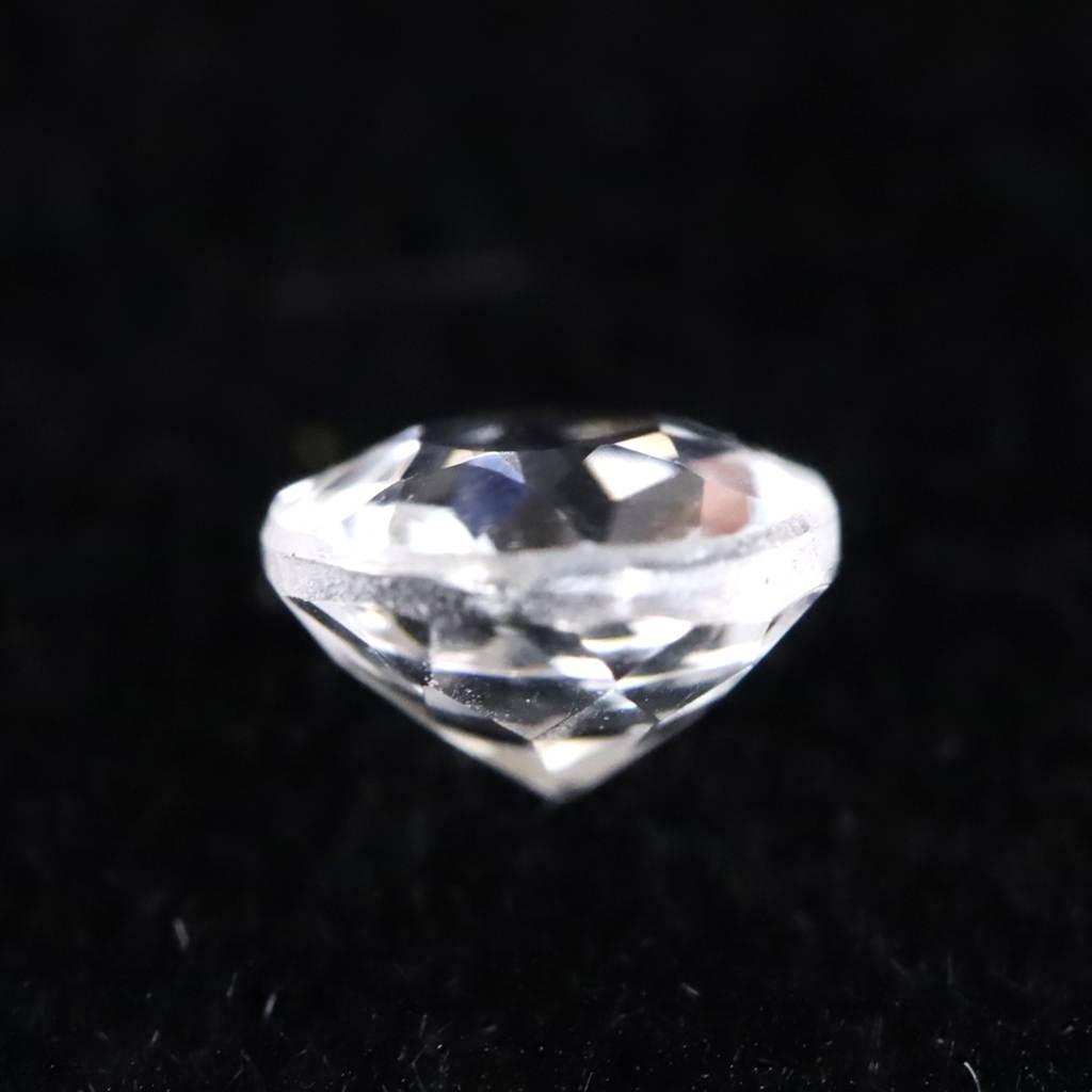 H&E社 フェナカイト A++  4.1mmラウンドカット ルース  0.29ct #18670 | 3枚目