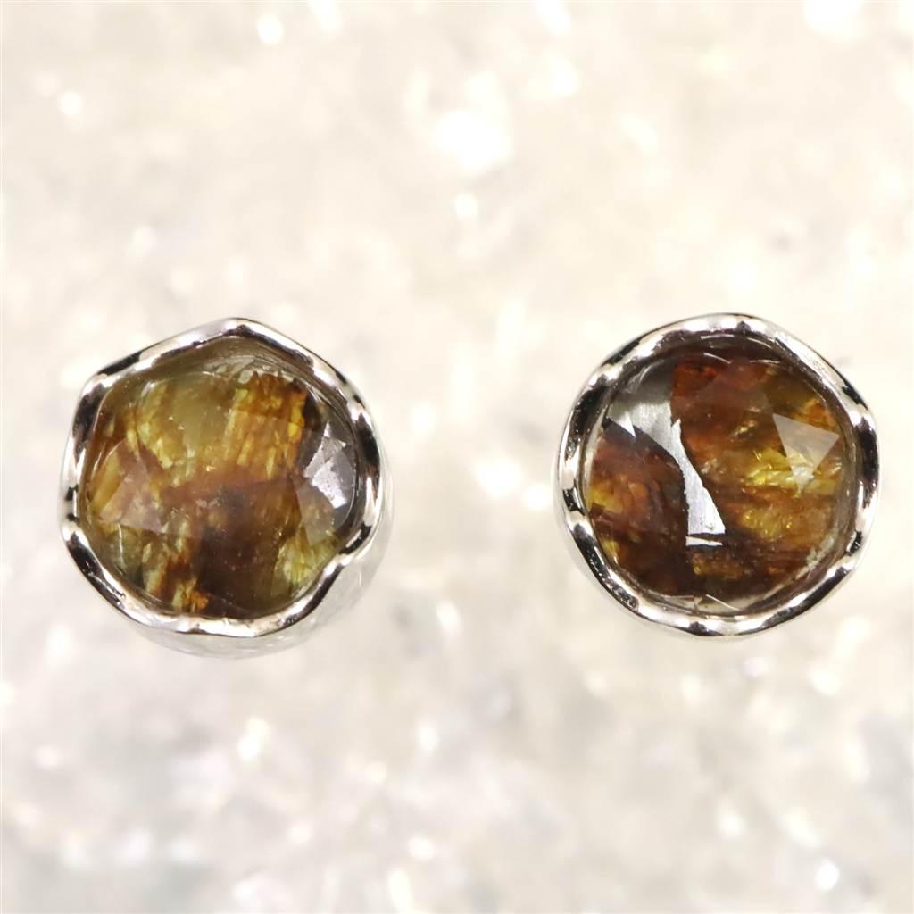 ロシア産　パラサイト隕石　8mmラウンド　ピアス 3.04g #71144