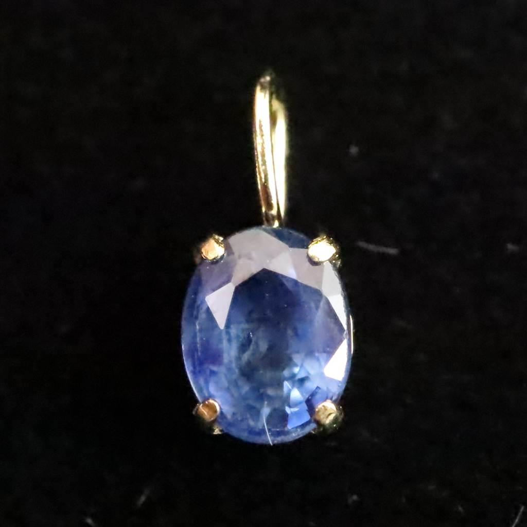 天然 ブルーサファイア　4.8X3.8mmオーバル ペンダント　Pt900  0.42ct #16738
