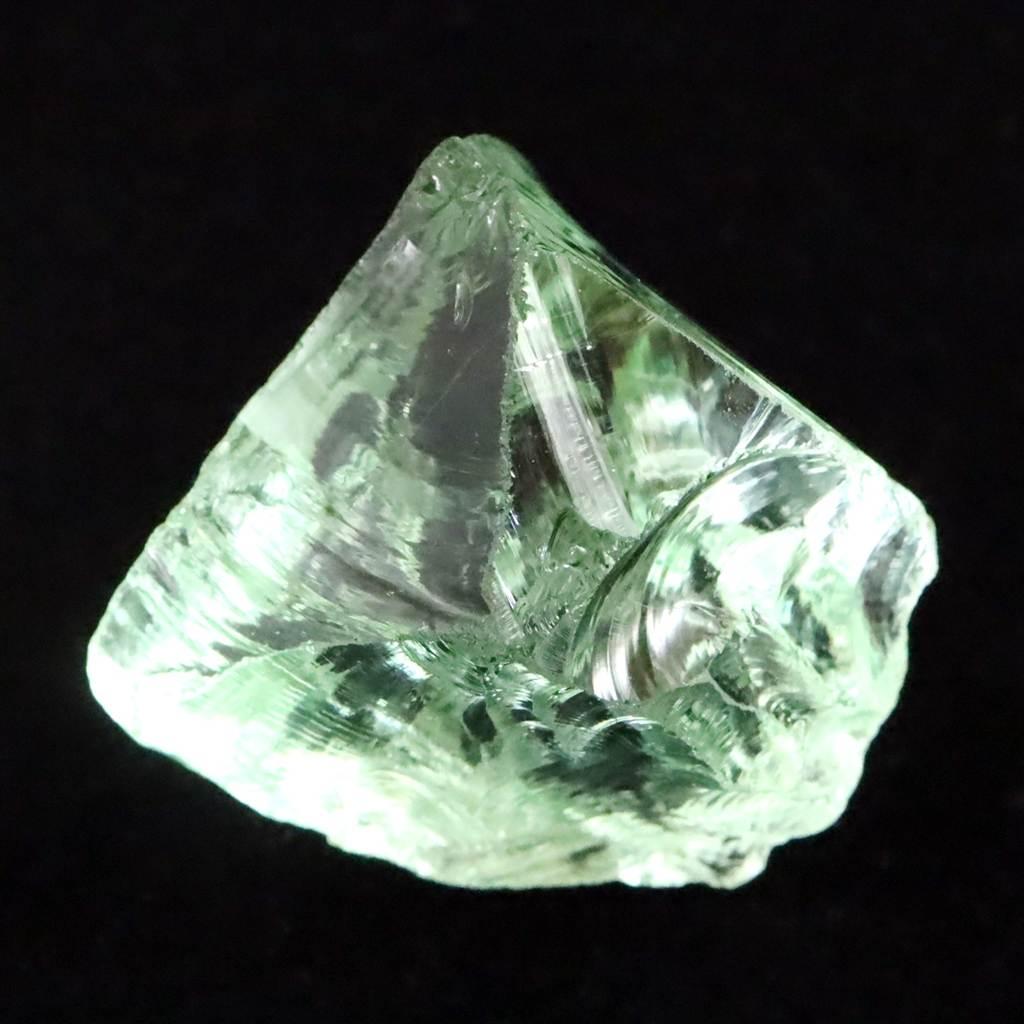 インドネシア産アンダラクリスタル ライトグリーン 17.1g #39233 | 3枚目