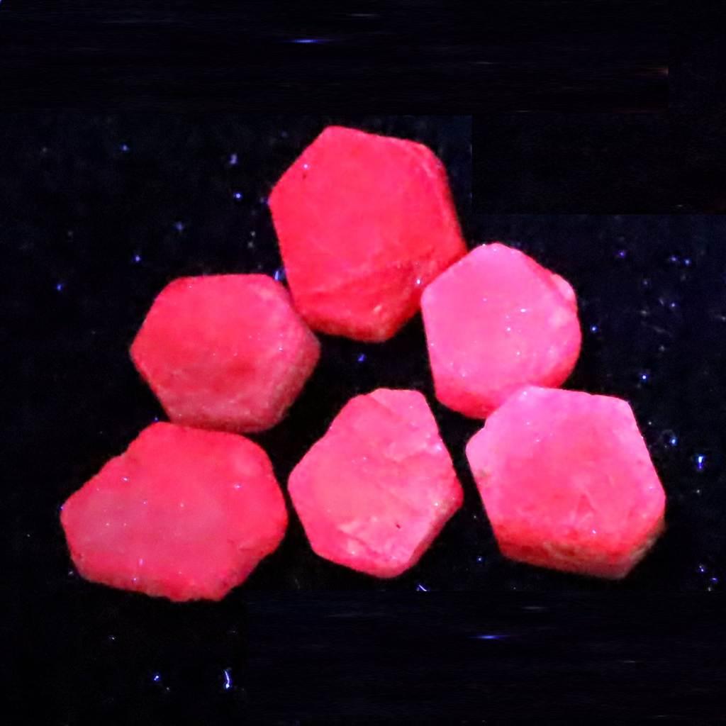パキスタン産 ルビー 結晶 原石 蛍光 6個セット 3.2g #70920 | 5枚目