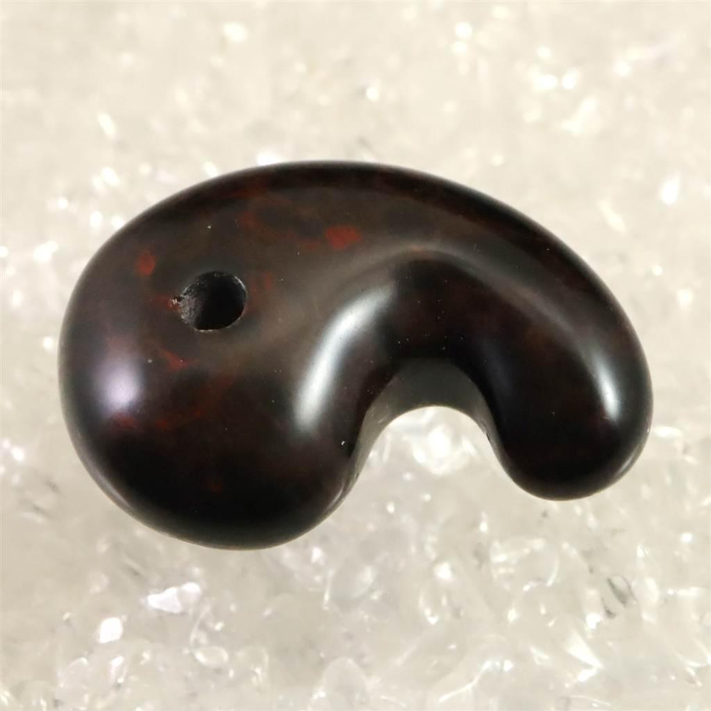 北海道産 ヴァーミリオンオブシディアン(紅十勝) 33mm勾玉 12.3g #78258 | 6枚目