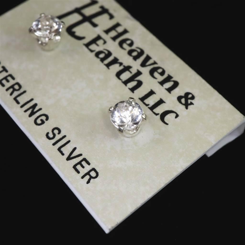 H&E社 フェナカイト 4.0mmラウンドカット ピアス #94279 | 3枚目