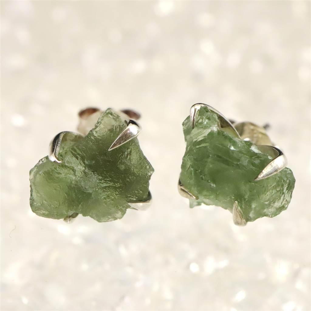 モルダバイト 原石 ピアス 1.66g #49678 | 3枚目