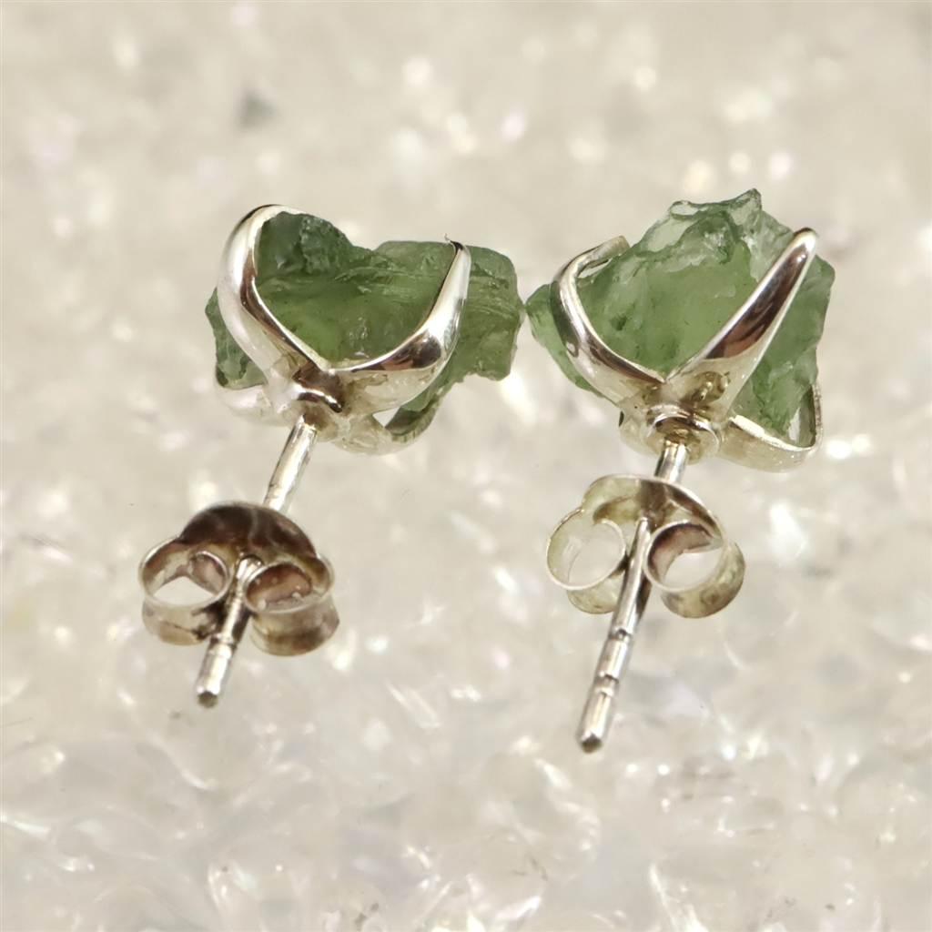 モルダバイト 原石 ピアス 1.66g #49678 | 5枚目